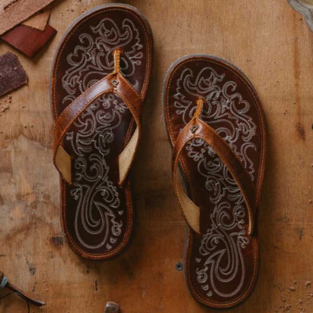OluKai Paniolo premium Leather Sandals with embroidery sz 10